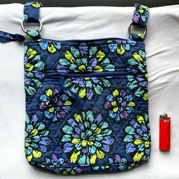 Vera Bradley Crossbody Bag - Picture 4 of 4